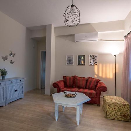 Apartamento Kerasia'S Country House Volos Exterior foto