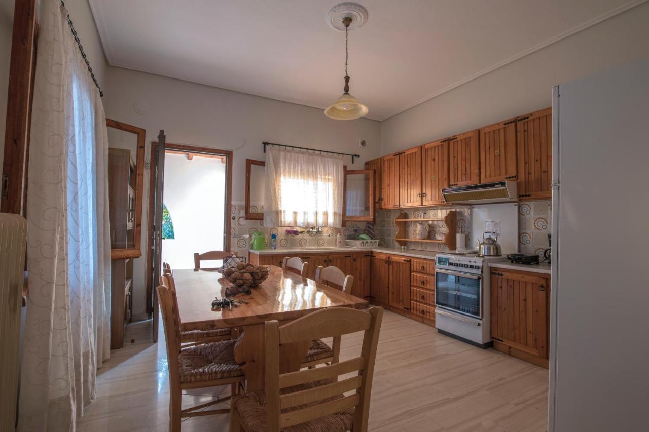 Apartamento Kerasia'S Country House Volos Exterior foto