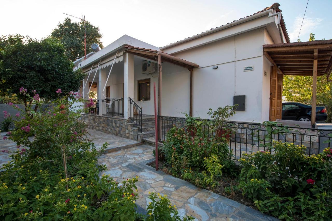 Apartamento Kerasia'S Country House Volos Exterior foto