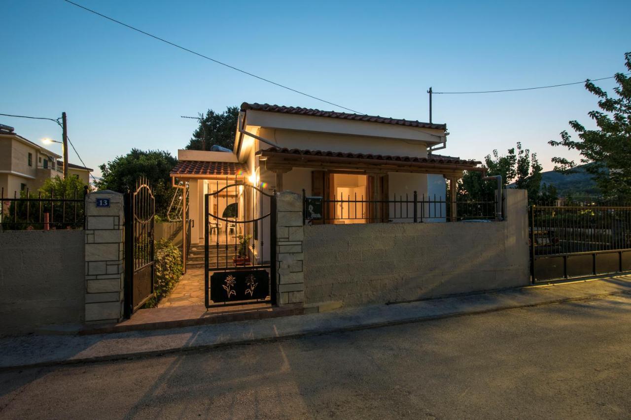 Apartamento Kerasia'S Country House Volos Exterior foto