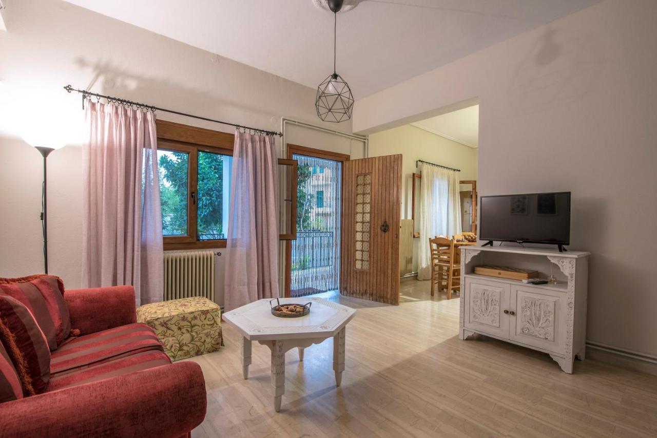 Apartamento Kerasia'S Country House Volos Exterior foto