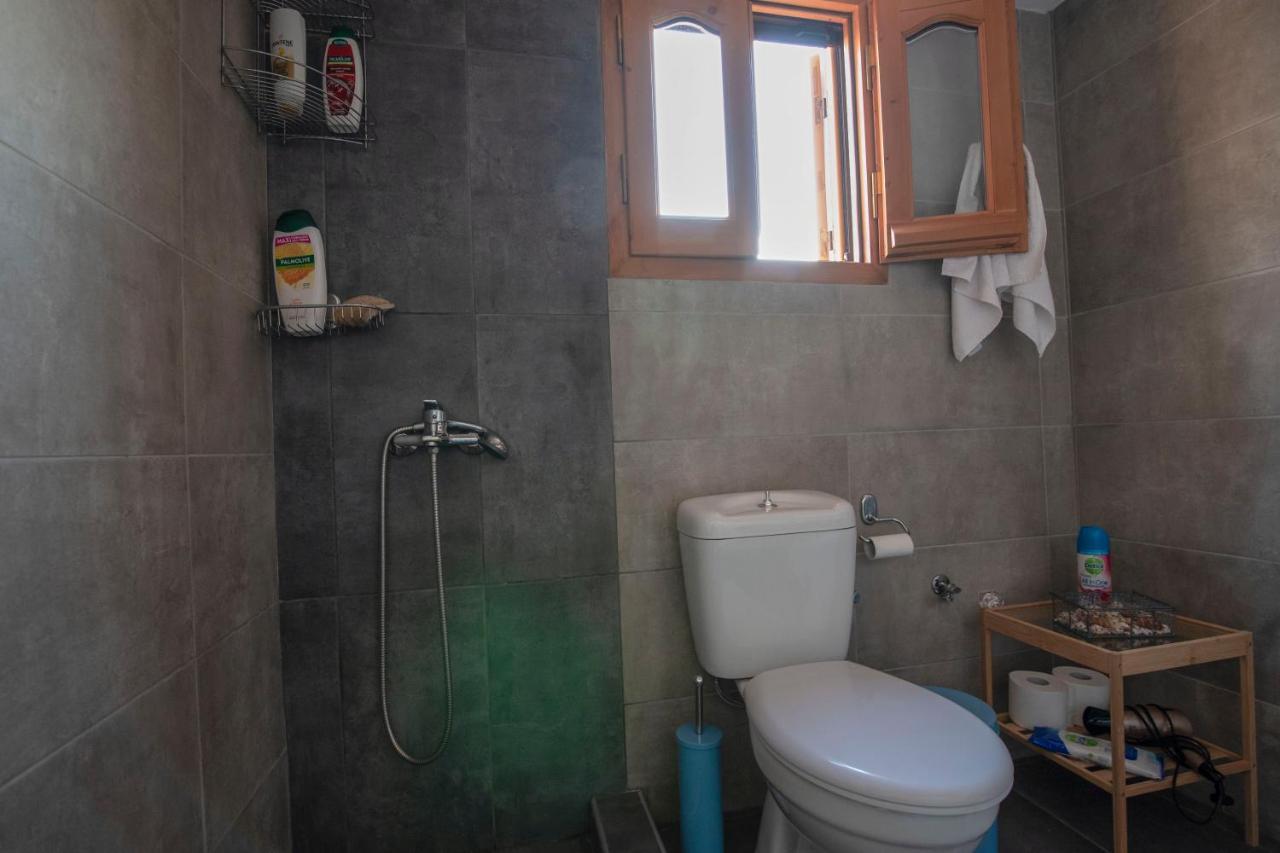 Apartamento Kerasia'S Country House Volos Exterior foto