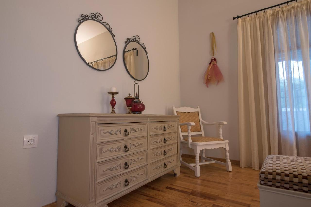 Apartamento Kerasia'S Country House Volos Exterior foto