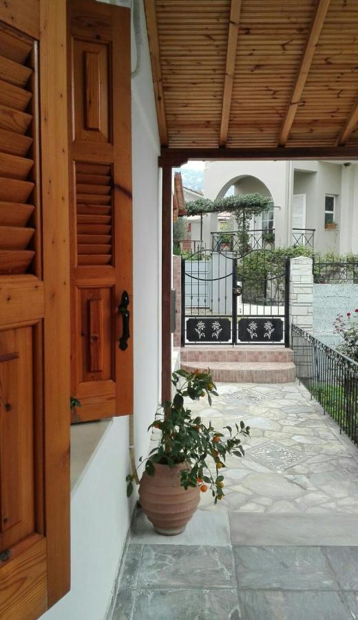Apartamento Kerasia'S Country House Volos Exterior foto